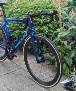 Alternative view of Ridley Fenix SLiC Ultegra Di2 Blue Fade with Hunt Carbon 50s Dream Build