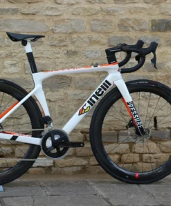 Cinelli Pressure SRAM Rival AXS with Fulcrum Wind 55