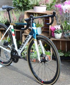 Alternative view of Colnago C68 Ultegra Di2 with Fulcrum Wind 40 carbon wheels Dream Build