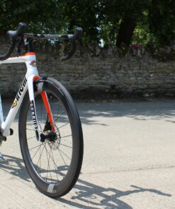 Alternative view of Cinelli Pressure SRAM Rival AXS with Fulcrum Wind 55 Dream Build