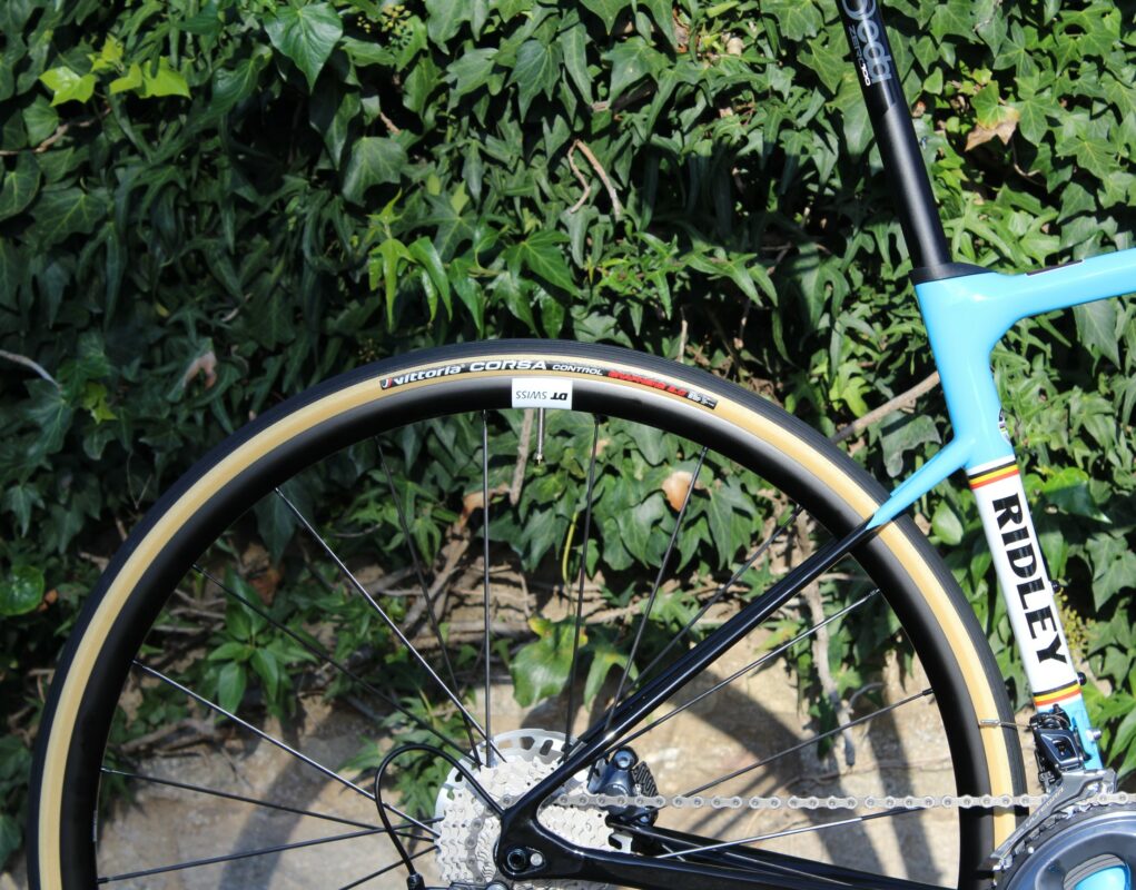 Ridley Fenix SLiC Ultegra Mech Heritage Belgian Blue / Black with DT ...