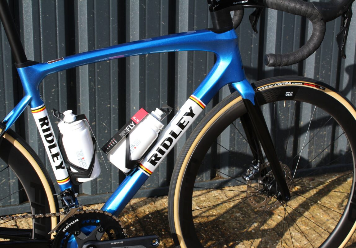 Ridley Fenix SLiC Ultegra Mech Blue Metallic Heritage FFWD Tyro 45’s ...