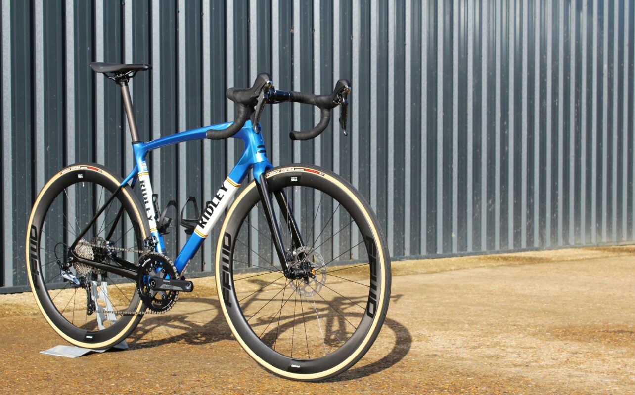 Ridley Fenix SLiC Ultegra Mech Blue Metallic Heritage FFWD Tyro 45’s ...