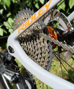 Ridley Kanzo Fast GRX Di2 x1 11 spd with LANDRACE hand built carbon wheels with matching Hope hubs - Dream Build