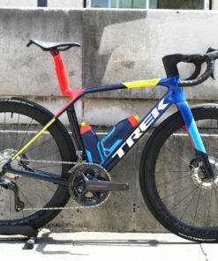 Madone SLR 7 Gen 8 in Navy Smoke - Team